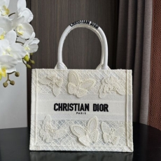 Christian Dior Shopping Bags